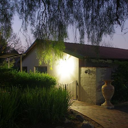 Pepper Tree Guest House Rivonia Sandton Exterior photo