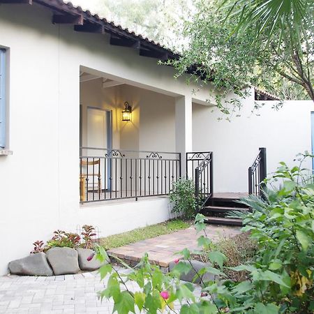 Pepper Tree Guest House Rivonia Sandton Exterior photo