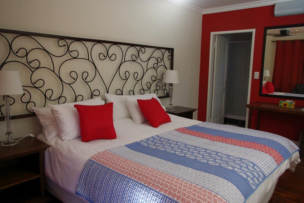 Pepper Tree Guest House Rivonia Sandton Exterior photo